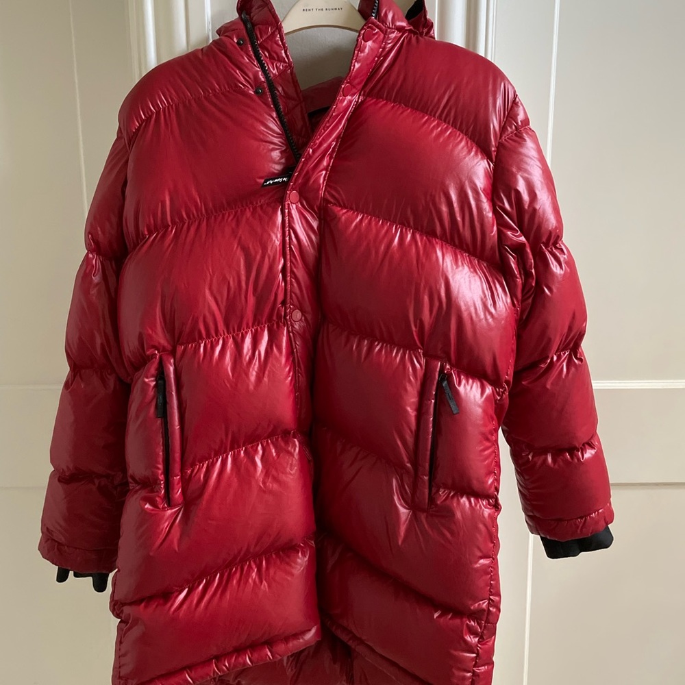 TNA Superpuff Long Red Coat